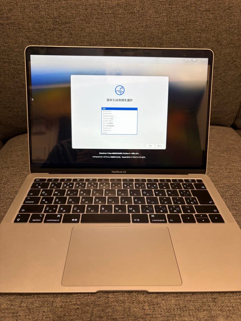 MacBook Air 8GB 初期化済み　2019 充電器付き