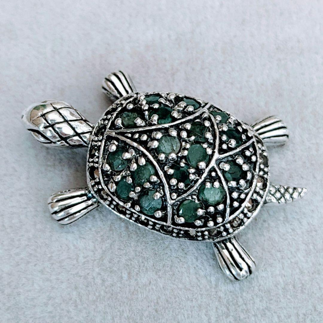 トルコ製 925silver 天然石 ペンダントトップ（エメラルド 亀）