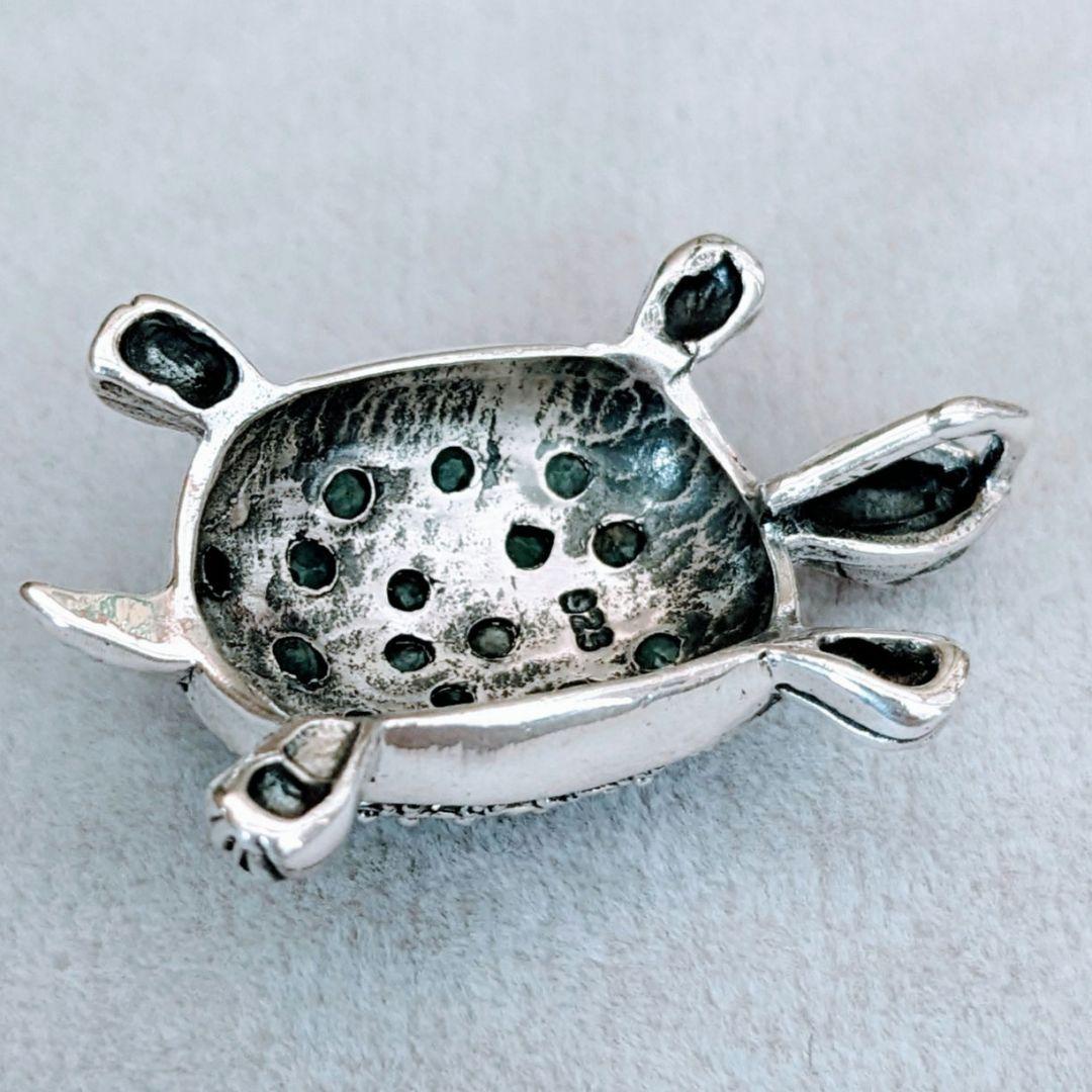 トルコ製 925silver 天然石 ペンダントトップ（エメラルド 亀）