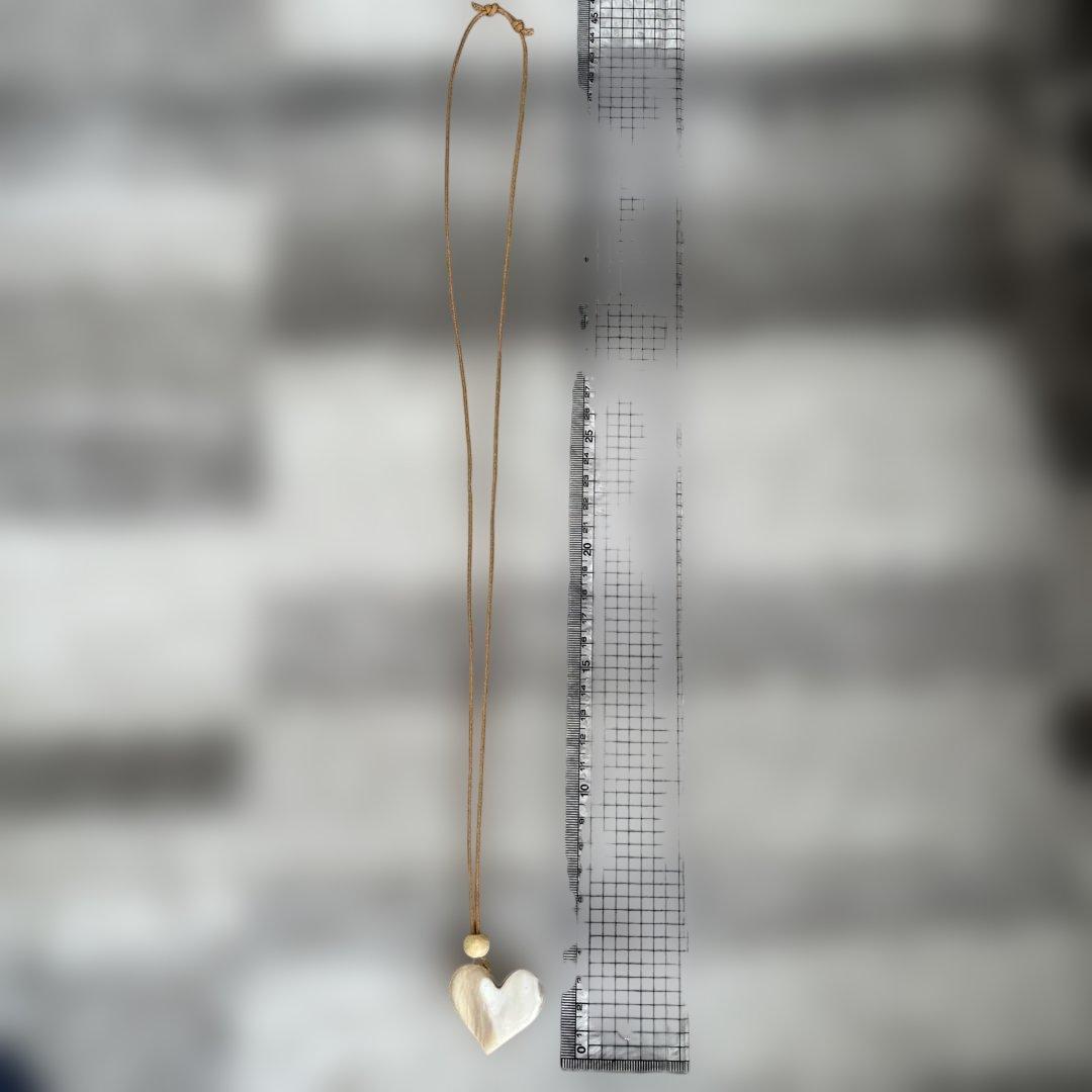 夜光貝のネックレス（2）