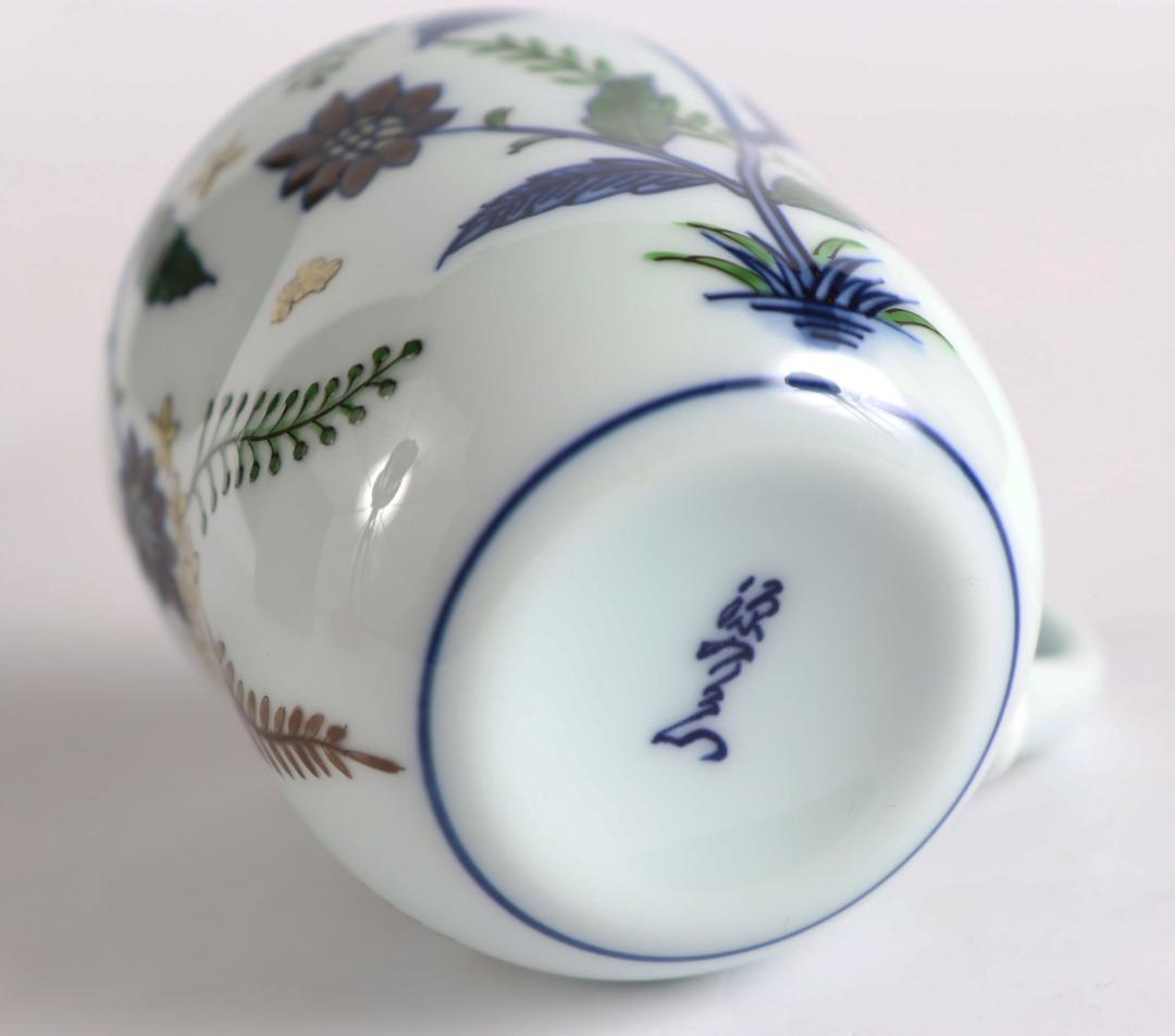 源右衛門 染錦 更沙手花蝶文 マグカップ 有田焼