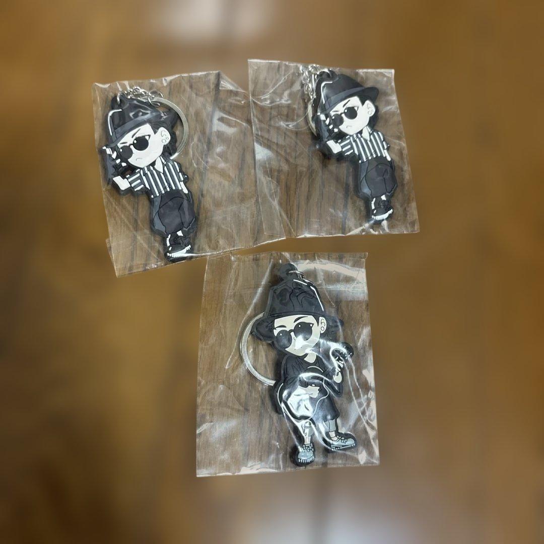 赤西仁　ラバーキーホルダー　ラバーキーチェーン　ワッペン　ドリンクホルダー