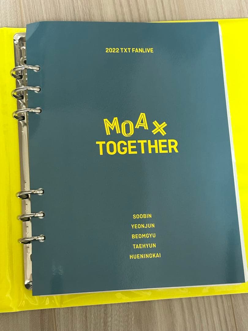 【公式】TXT フォトカードバインダー トレカ11枚付き