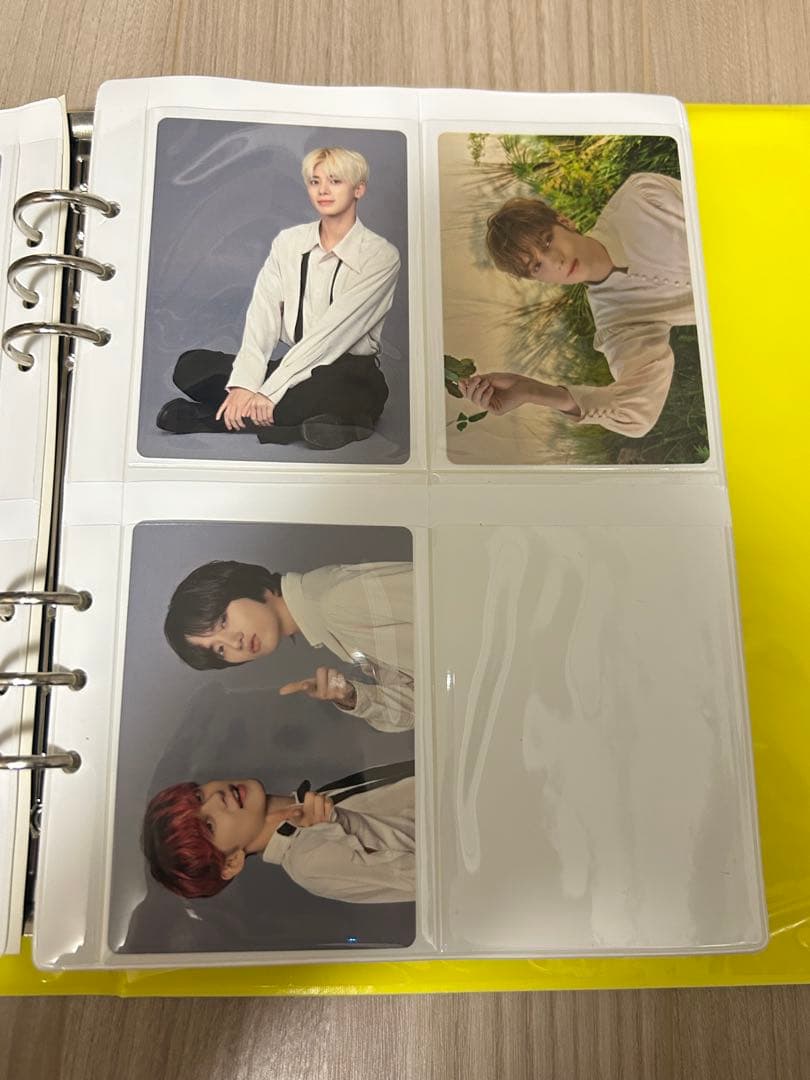 【公式】TXT フォトカードバインダー トレカ11枚付き