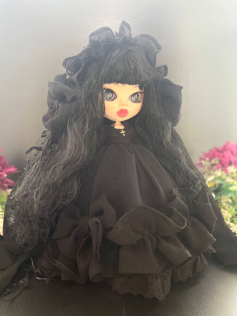 カスタム　アイシードール　(アウトフィットドレス付き)