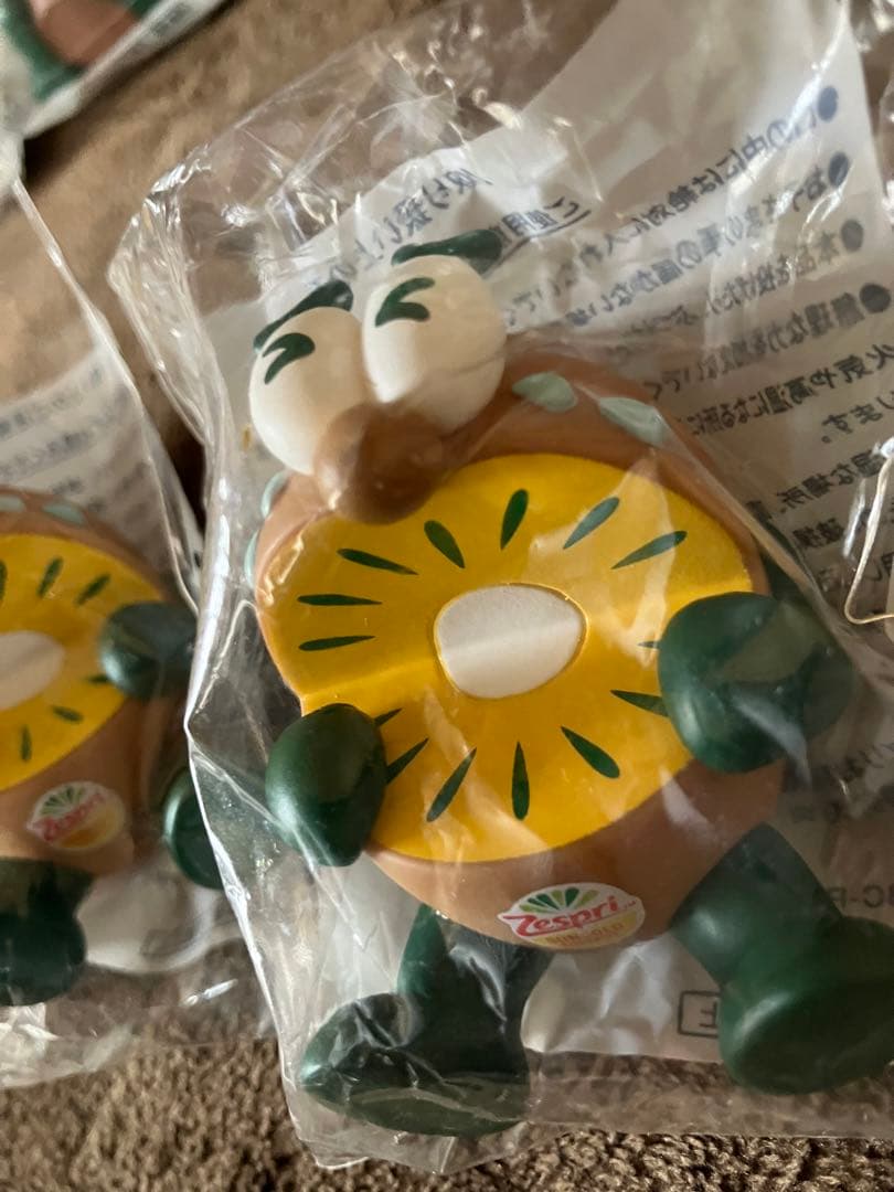 ゼスプリ　キウイブラザーズ　フィギュア グリーン&ゴールド　まとめ売り