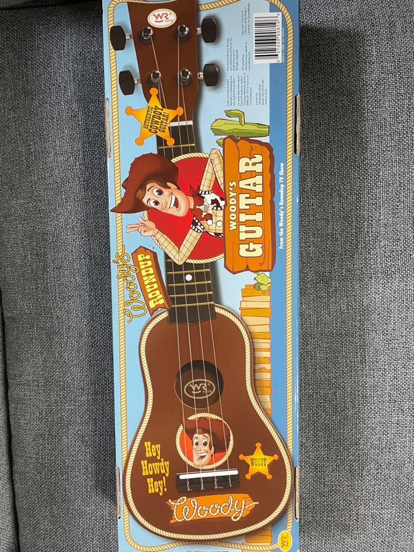 新品未開封 ディズニー トイストーリー ラウンドアップ ウッディ ギター