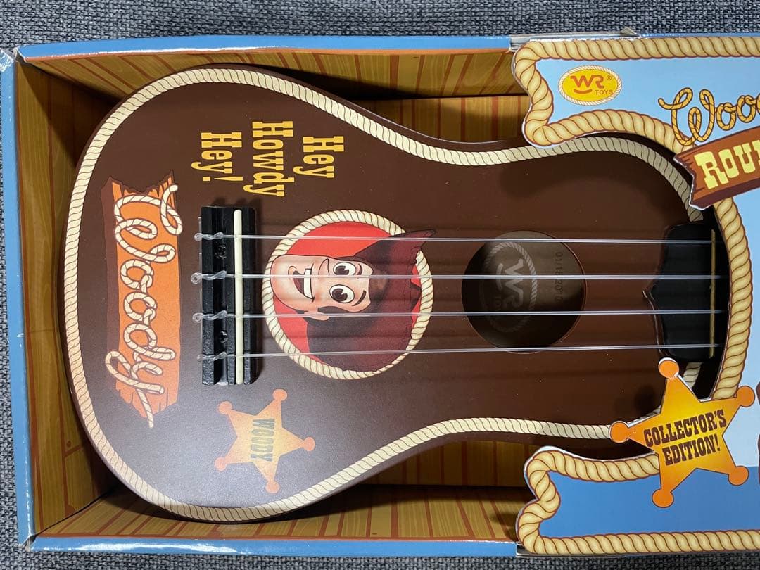 新品未開封 ディズニー トイストーリー ラウンドアップ ウッディ ギター