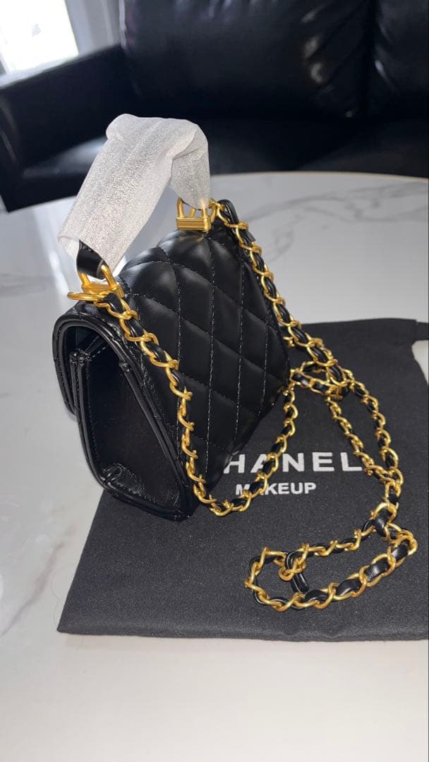 【CHANEL】 ブラック キルティングバッグ✨　コスメポーチ　ノベルティ