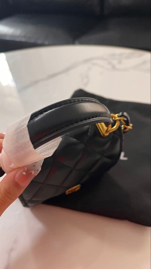 【CHANEL】 ブラック キルティングバッグ✨　コスメポーチ　ノベルティ