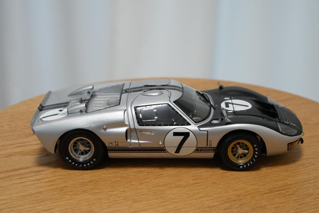 美品 EXOTO 1/18 FordGT40 Mk.II 1966 #7 元箱付