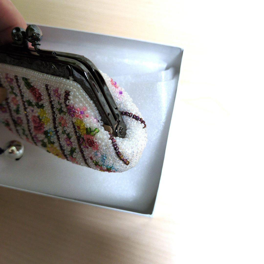 ☆新品未使用☆柏ビーズ　がま口財布