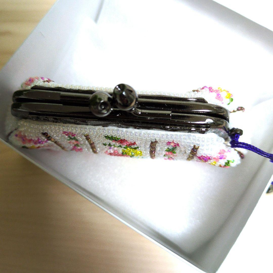 ☆新品未使用☆柏ビーズ　がま口財布