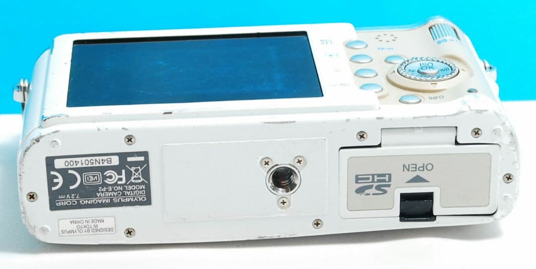 OLYMPUS E P2 ボディ　ホワイト　送料無料