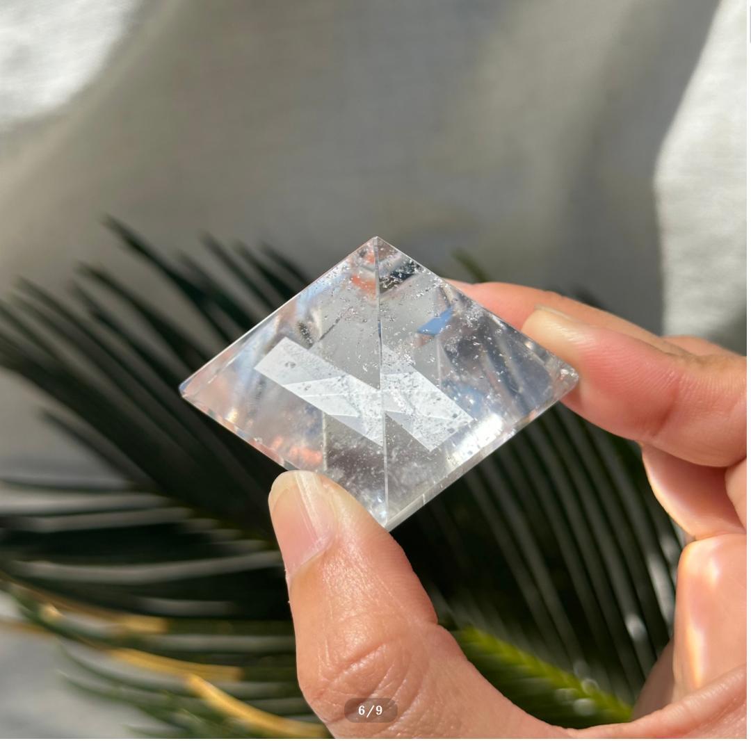 【レムリアン水晶】 ピラミッド シェイプ C ブラジル産