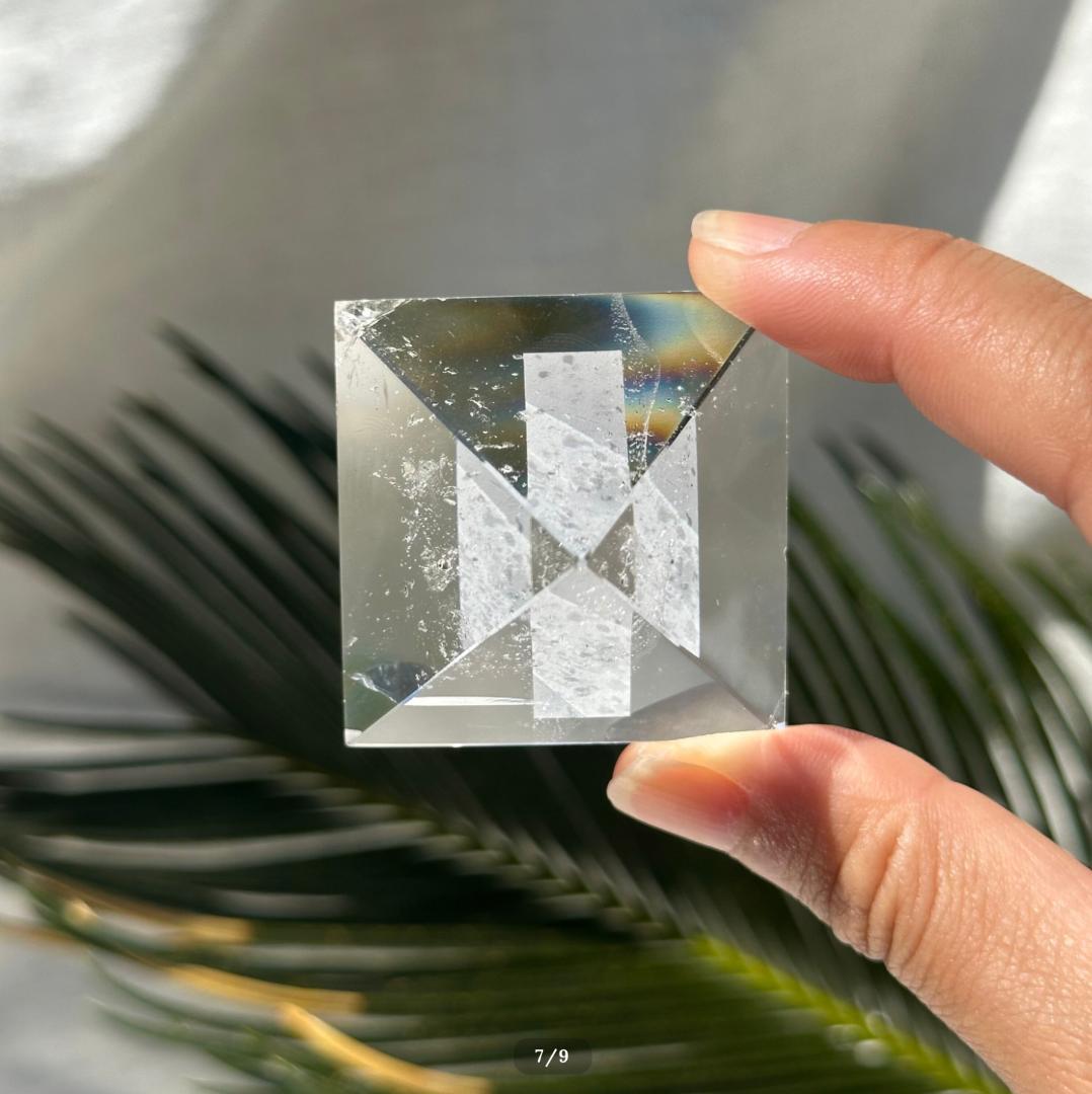 【レムリアン水晶】 ピラミッド シェイプ C ブラジル産