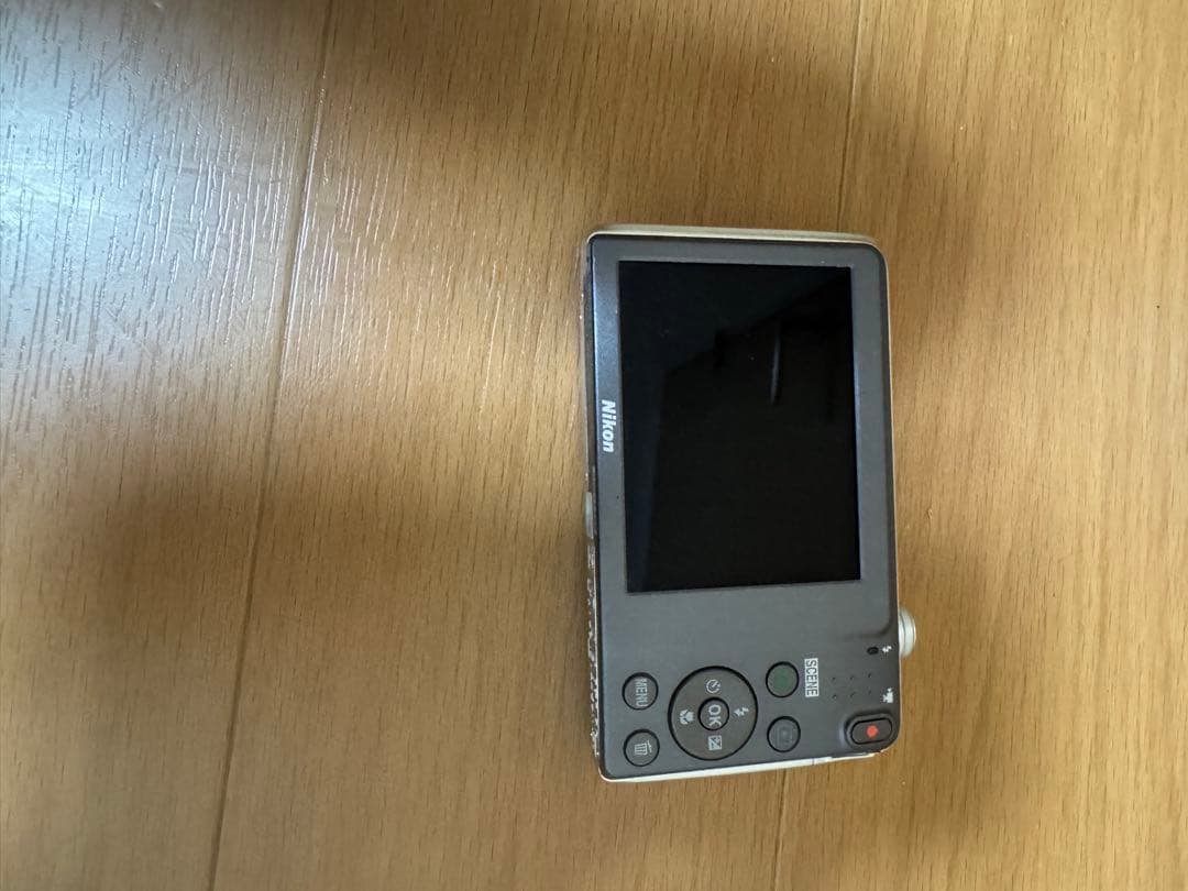 Nikon ニコン　コンパクトデジタルカメラ　COOLPIX S3600