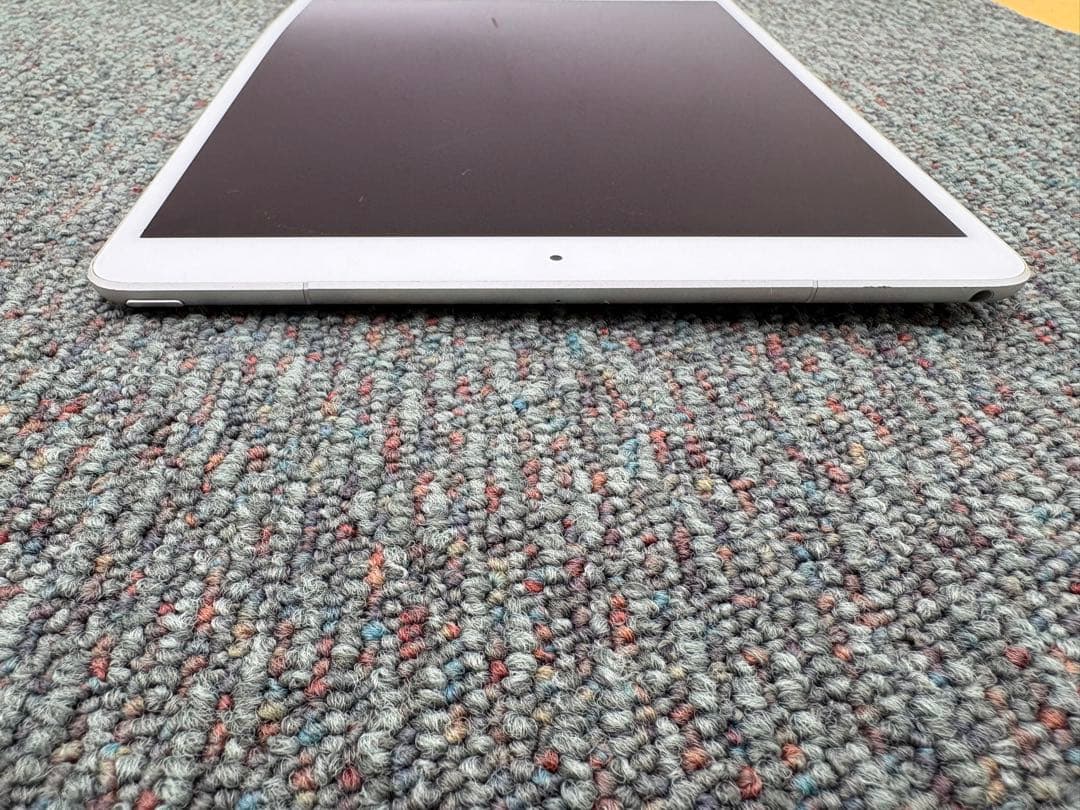 【100%】 iPad Air 第3世代　Wi-Fi + Cellularモデル