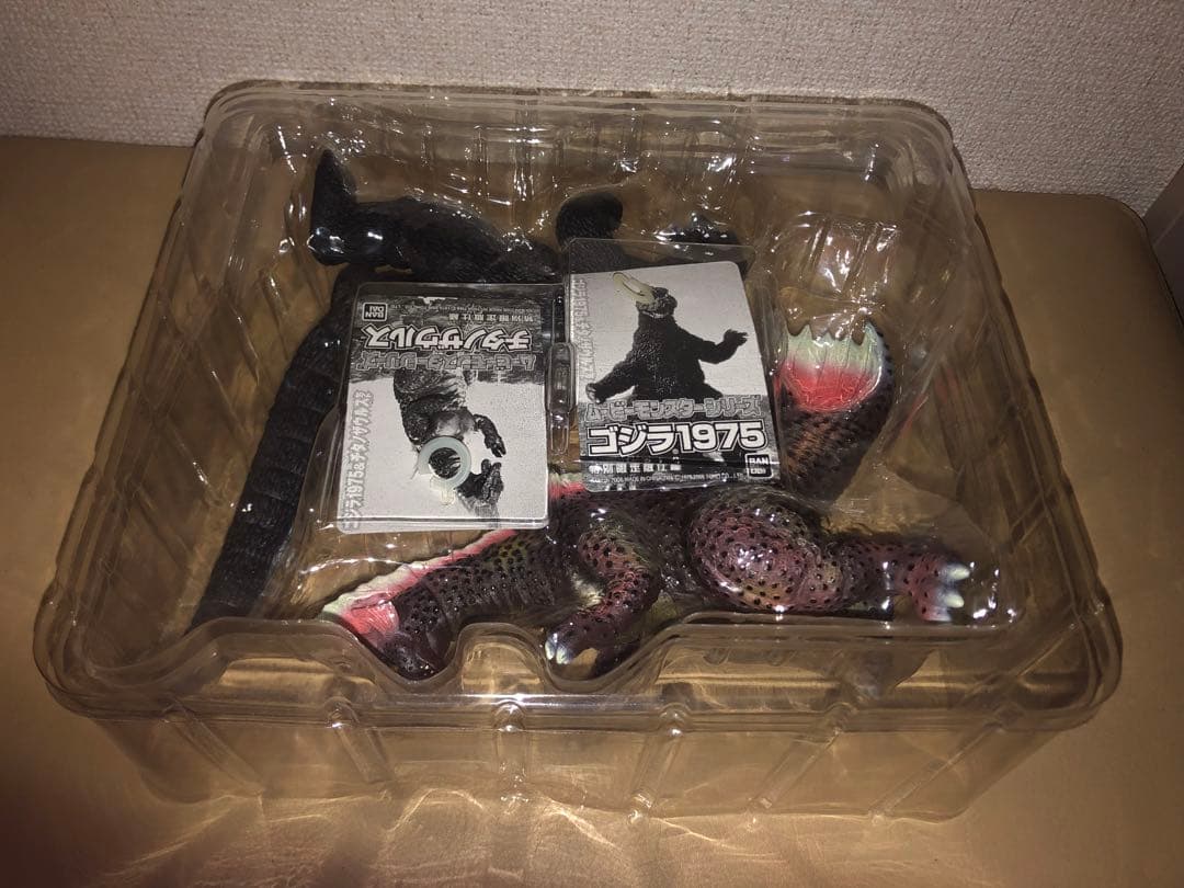 ゴジラ1975 & チタノザウルス★にせゴジラセット★4体入★フィギュアセット