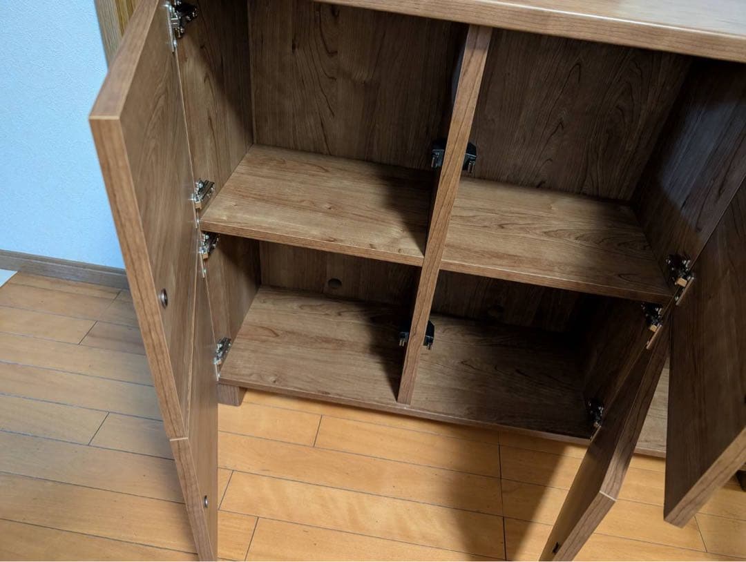 【送料込】LOWYA キャビネット リビング収納 サイドボード 扉付き 棚