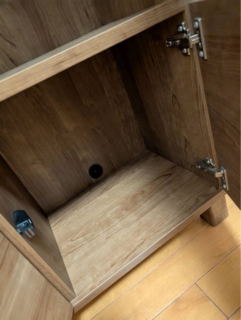 【送料込】LOWYA キャビネット リビング収納 サイドボード 扉付き 棚