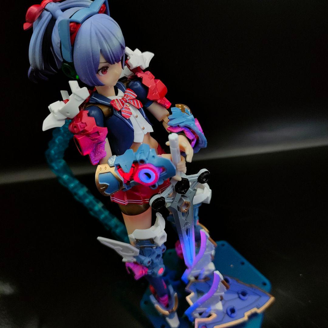 メガミデバイス　BUSTER DOLL 　重装甲パラディンナイト　塗装完成品