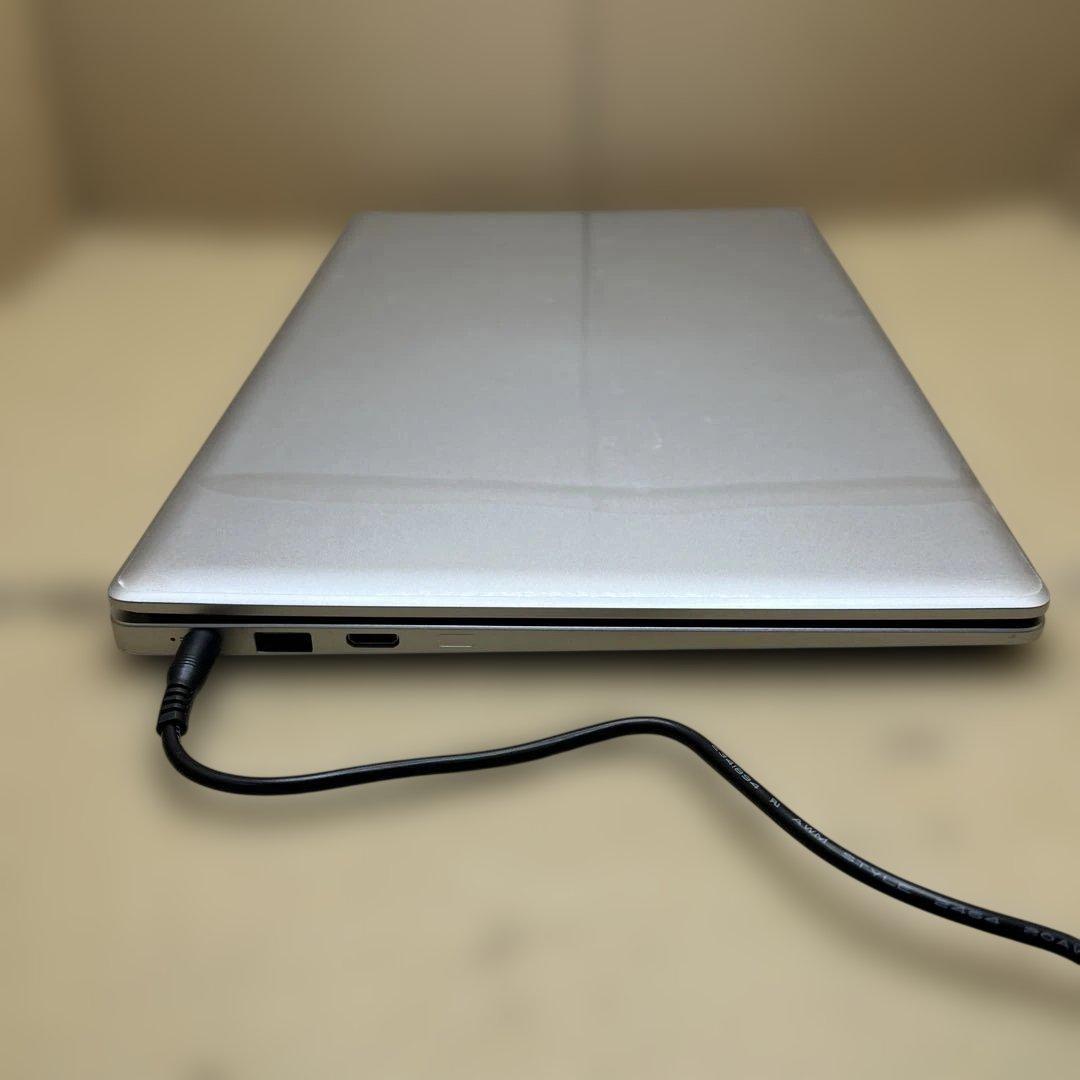 ESBOOKノートパソコン シルバー14インチ