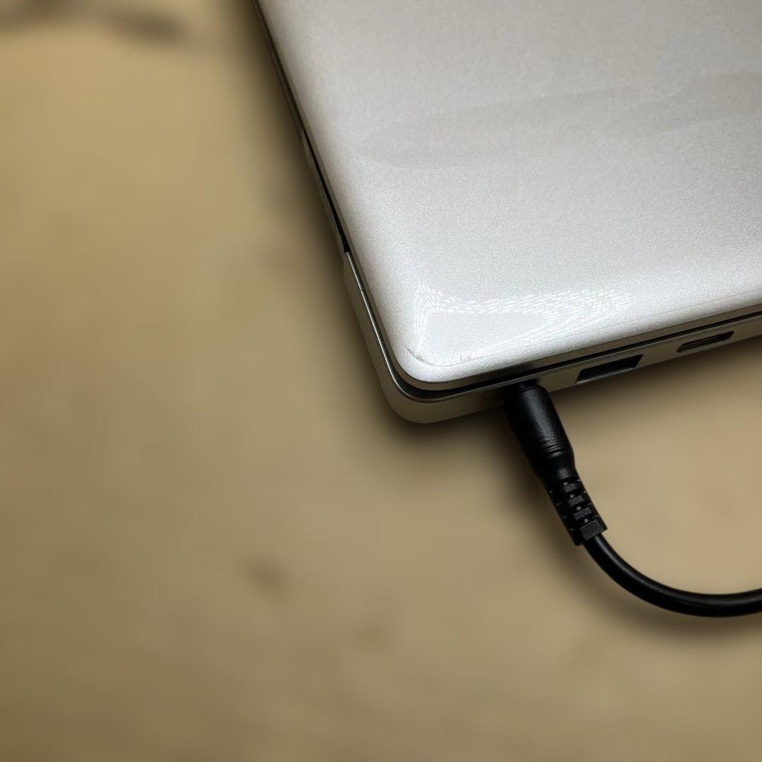 ESBOOKノートパソコン シルバー14インチ