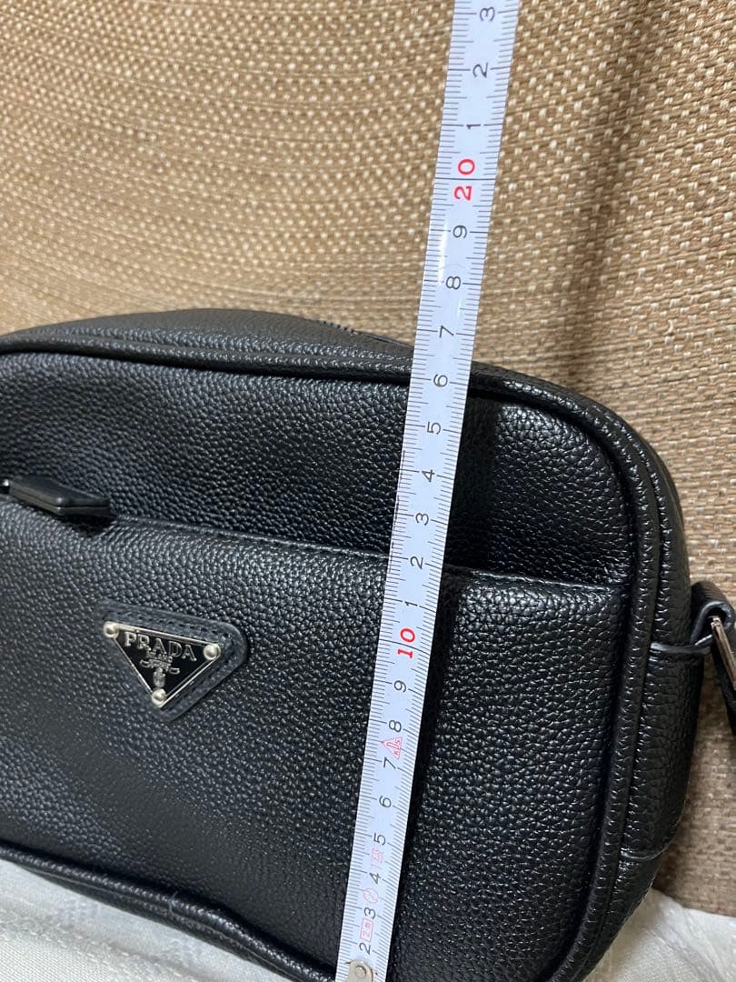 PRADA♡ユニセックス♡レザーショルダー