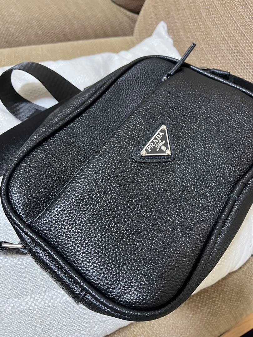 PRADA♡ユニセックス♡レザーショルダー