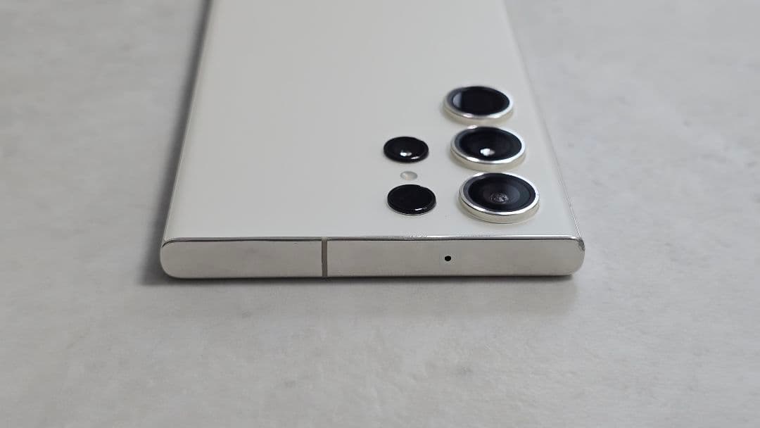 Samsung Galaxy S23 Ultra 256GB クリーム 箱つき