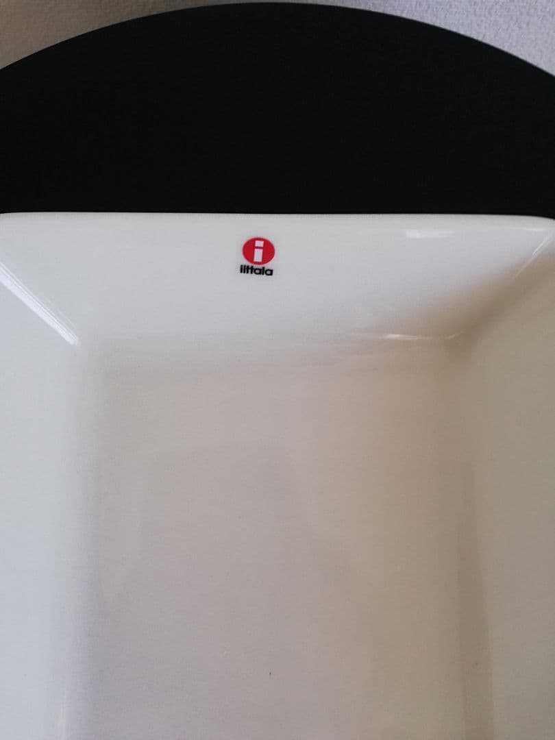 イッタラ  ロングプラター ホワイト