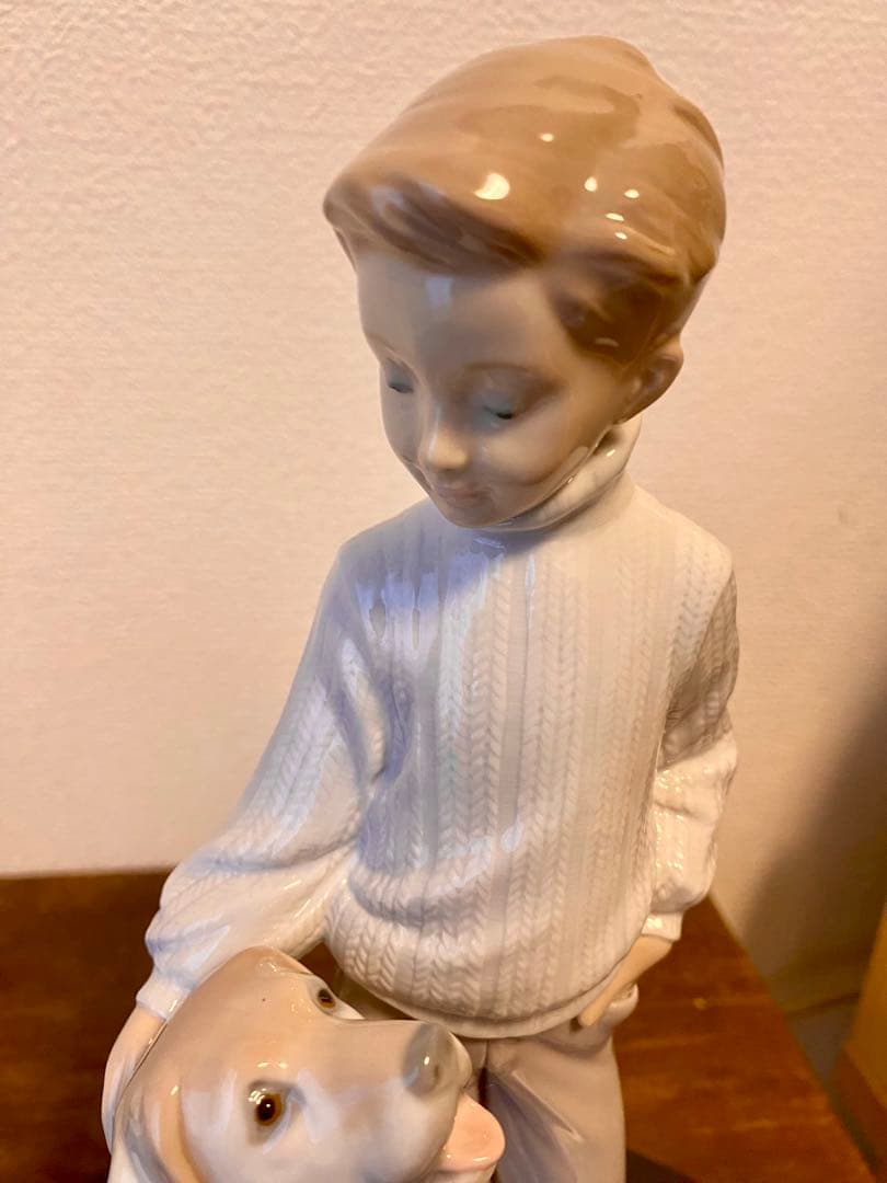 『美品』　リヤドロ　フィギィリン　箱付き　人気作「僕の親友」