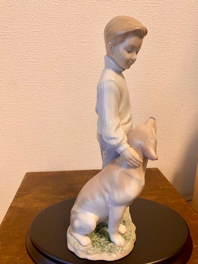 『美品』　リヤドロ　フィギィリン　箱付き　人気作「僕の親友」