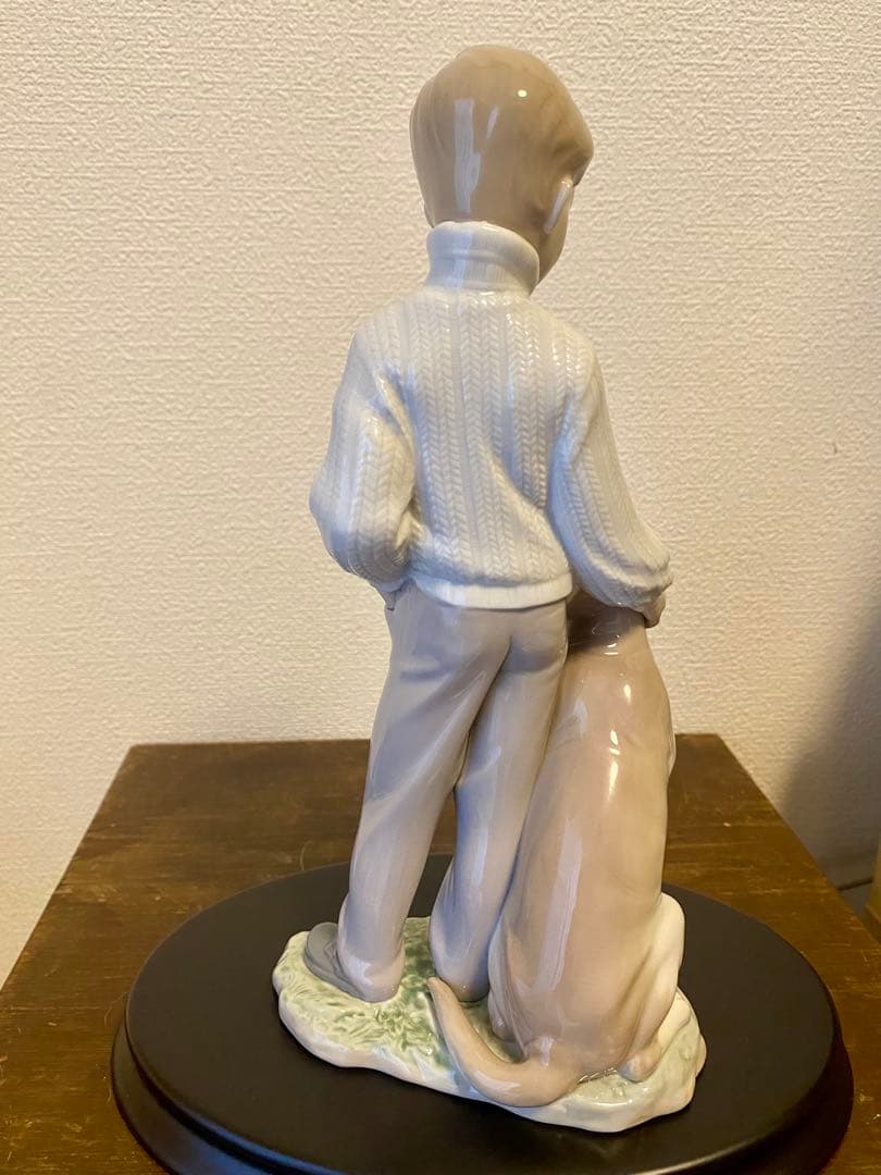 『美品』　リヤドロ　フィギィリン　箱付き　人気作「僕の親友」