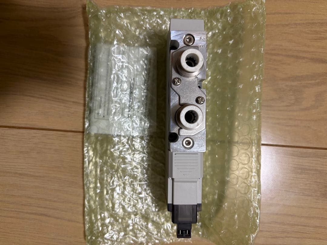 CKD株式会社製のパイロット式5ポート弁「4GA410-C8-EON-3