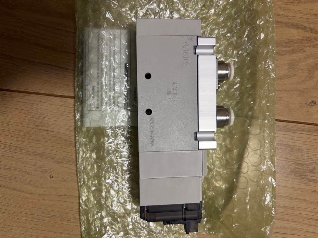 CKD株式会社製のパイロット式5ポート弁「4GA410-C8-EON-3