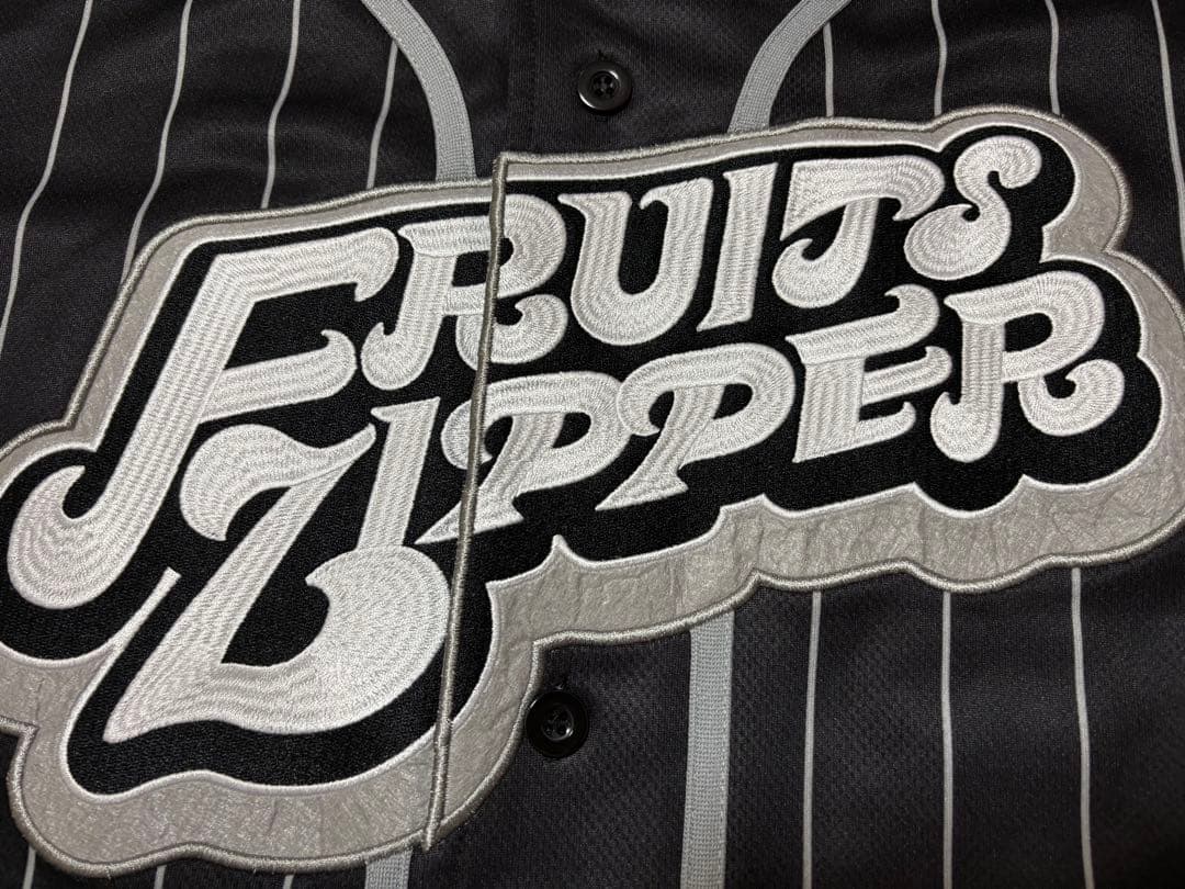 フルーツジッパー　fruits zipper 黒　ユニフォーム