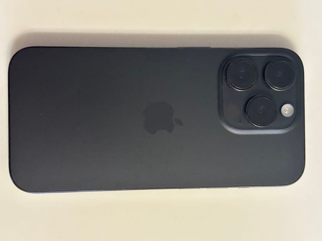 iPhone15pro 256GB SIMフリー ブラックチタニウム