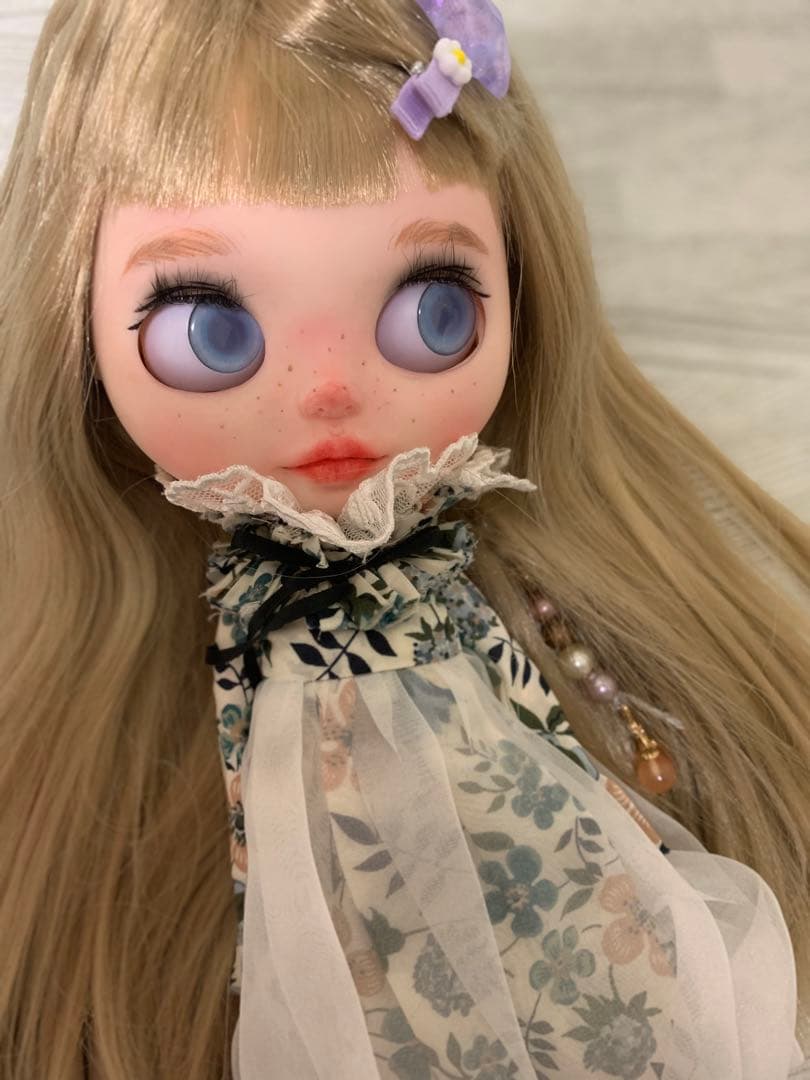 元旦価格　ネオサイズ　カスタムアイシードール