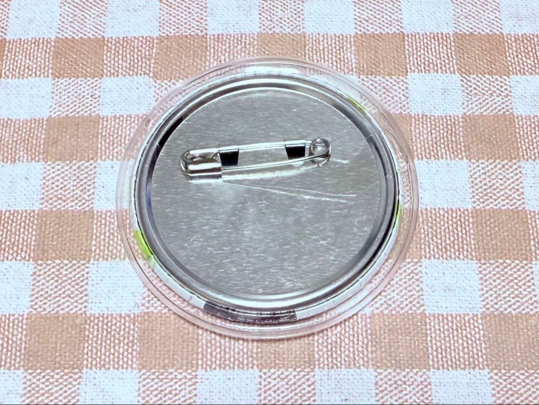 進撃の巨人 リヴァイ 缶バッジ アニメガ限定品