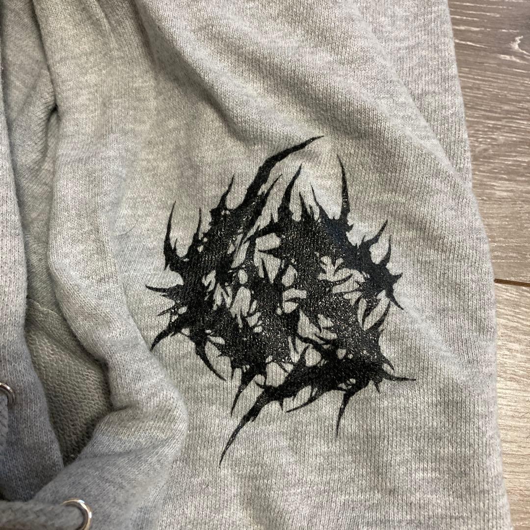 BRUTAL DEATH CLOTHING パーカー　グレー　サイズＬ