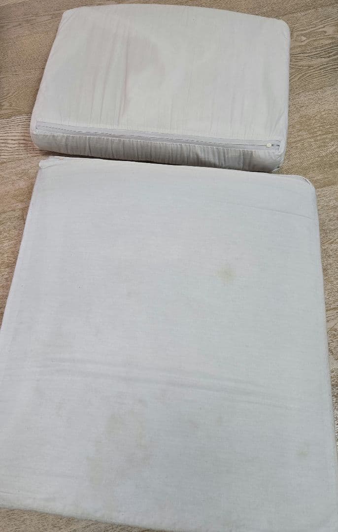 無印　リビングでもダイニングでも使えるソファ　カバー付き