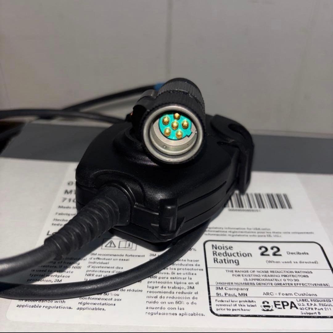 未使用品　米軍実物　PELTOR COMTAC V PTTスイッチ付き　送料無料