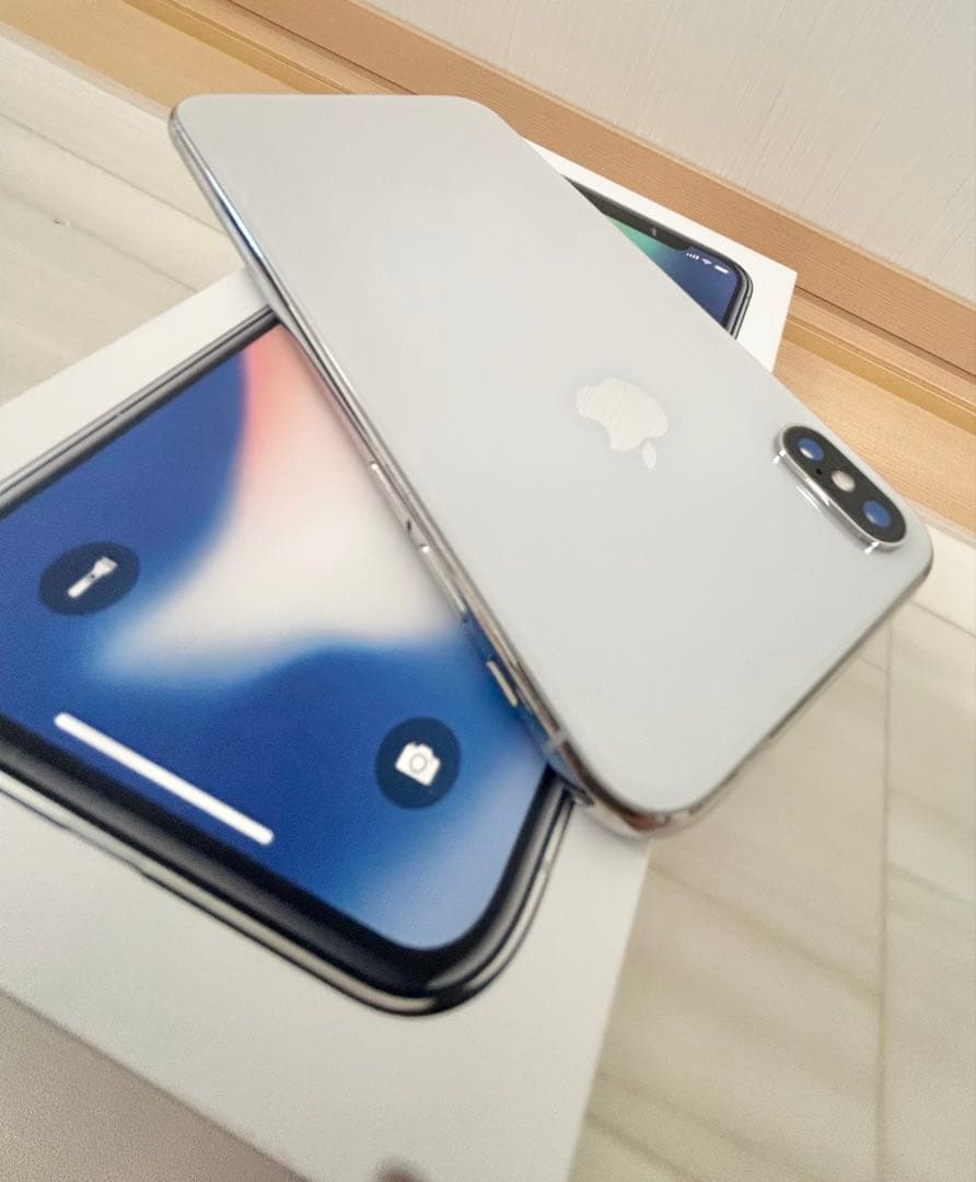 【美品】iPhone X 256GB SIMフリー