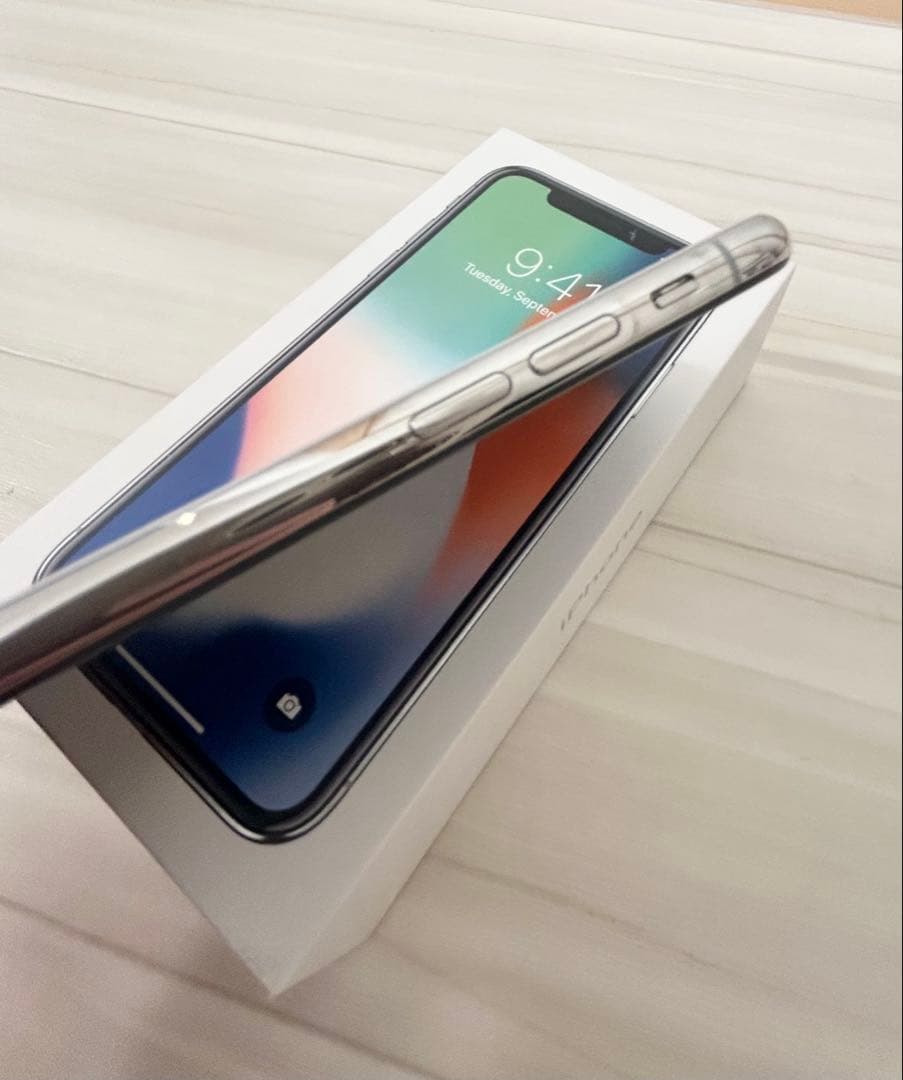 【美品】iPhone X 256GB SIMフリー