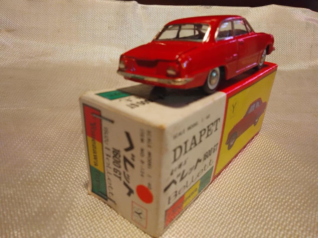 DIAPET ベレット 1600 GT 赤 1/40スケール