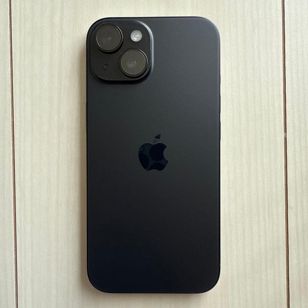 iPhone 15 本体(128GB、ブラック)