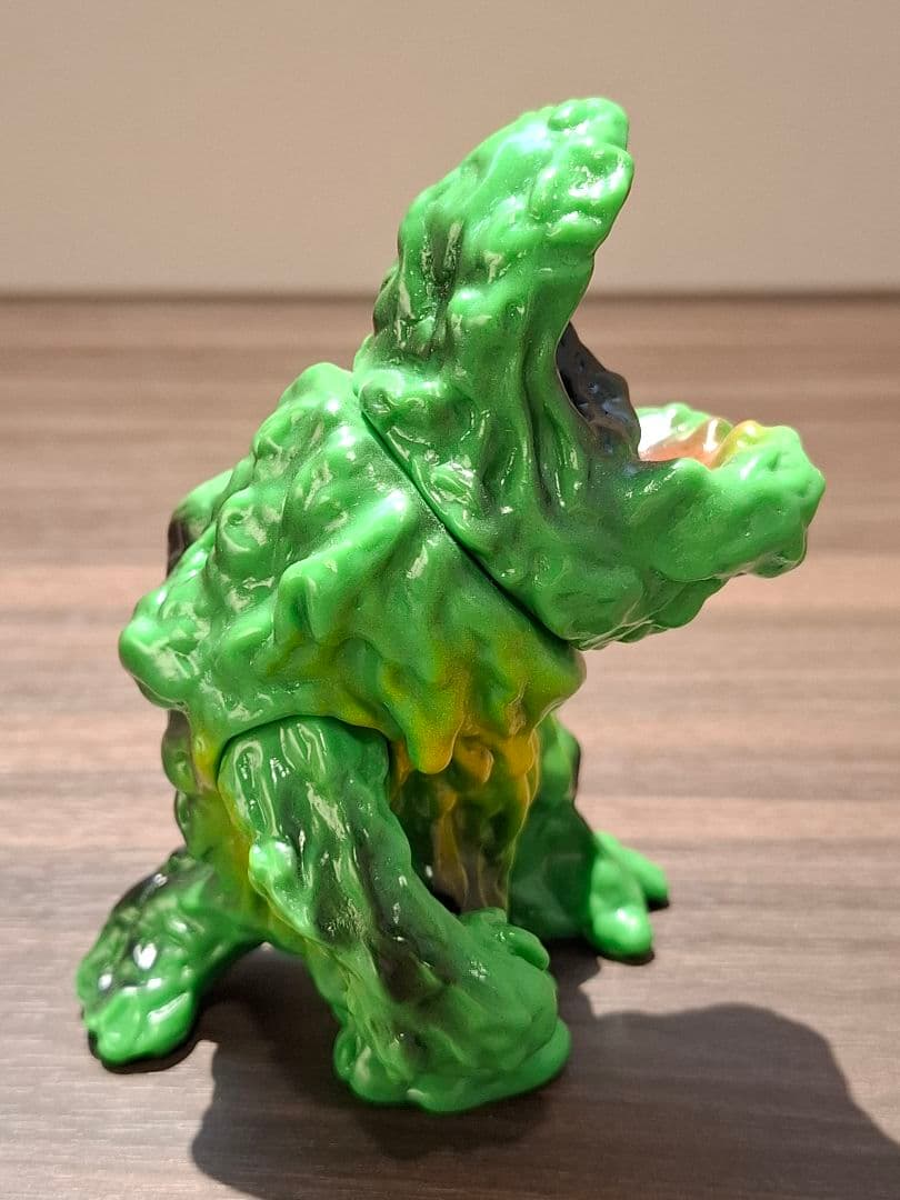 回光商会 エコーショウカイ ドロプシンガガ 緑成型 ミドルサイズ ソフビ