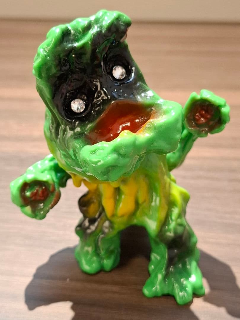 回光商会 エコーショウカイ ドロプシンガガ 緑成型 ミドルサイズ ソフビ